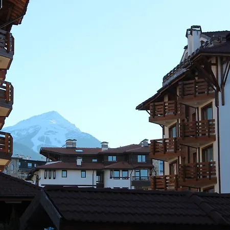 Cozy With Mountain View