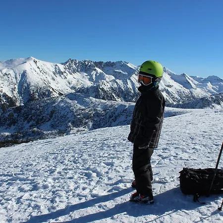 Cozy With Mountain View